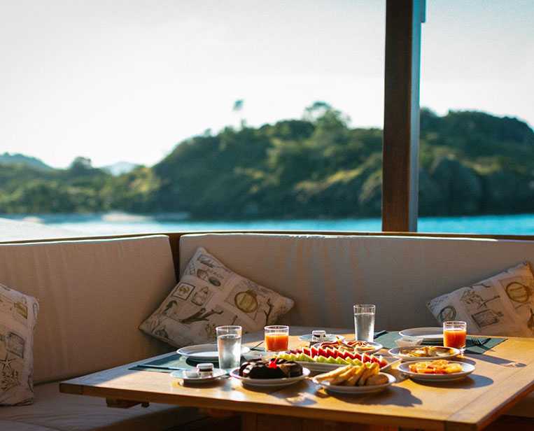 Enjoy-balanced-food