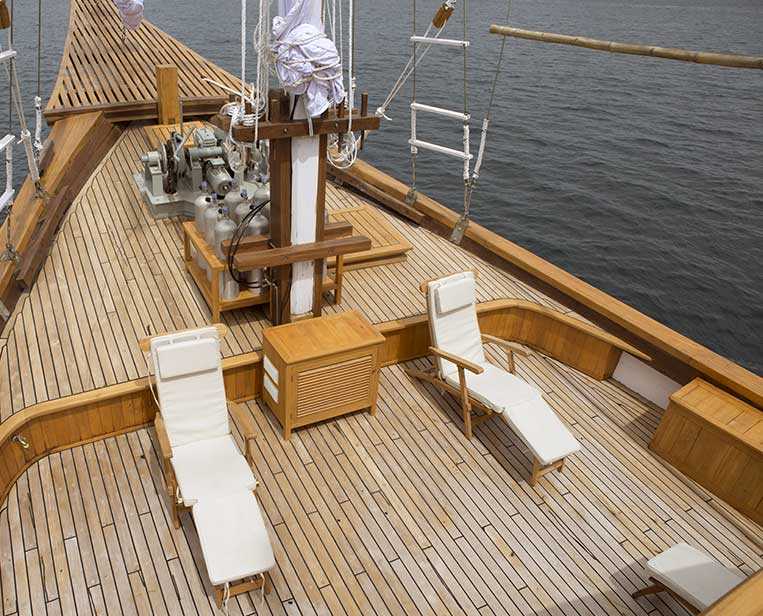 Main-Deck-Bow