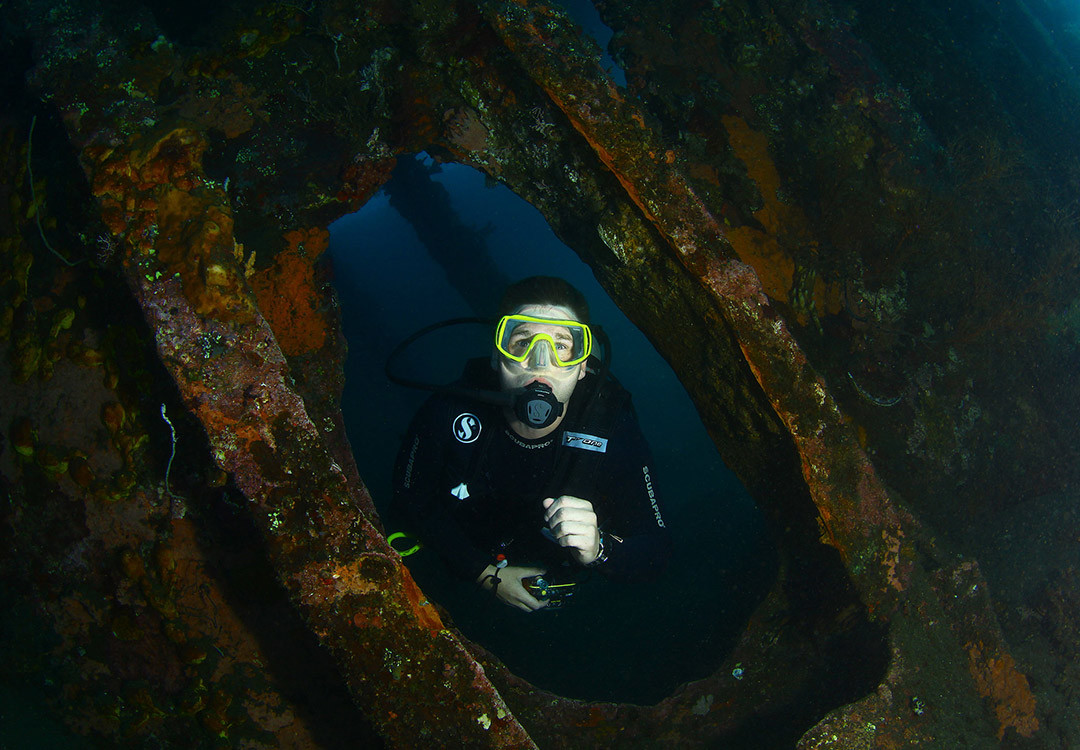 Dive the Liberty while doing a 3 Fun Dives Package