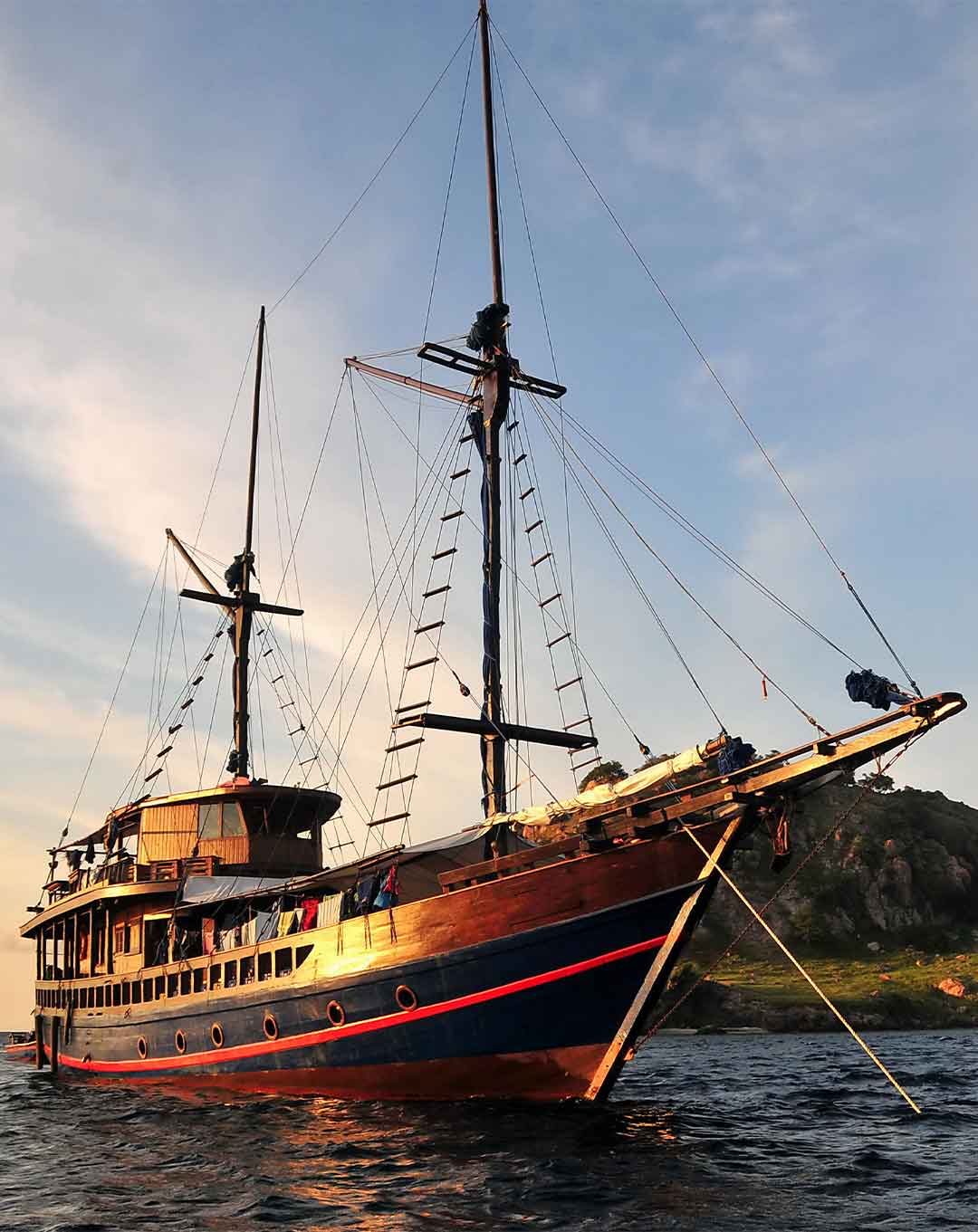 Diving Cruise Komodo 5 Nights