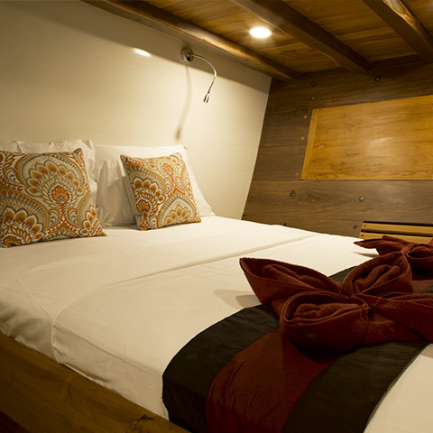 Queen size bed