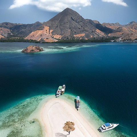 Kelor Island View on Rinca